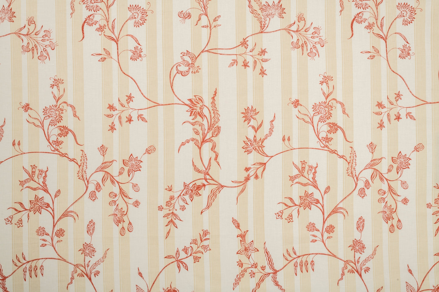 Carnation Vine in Red