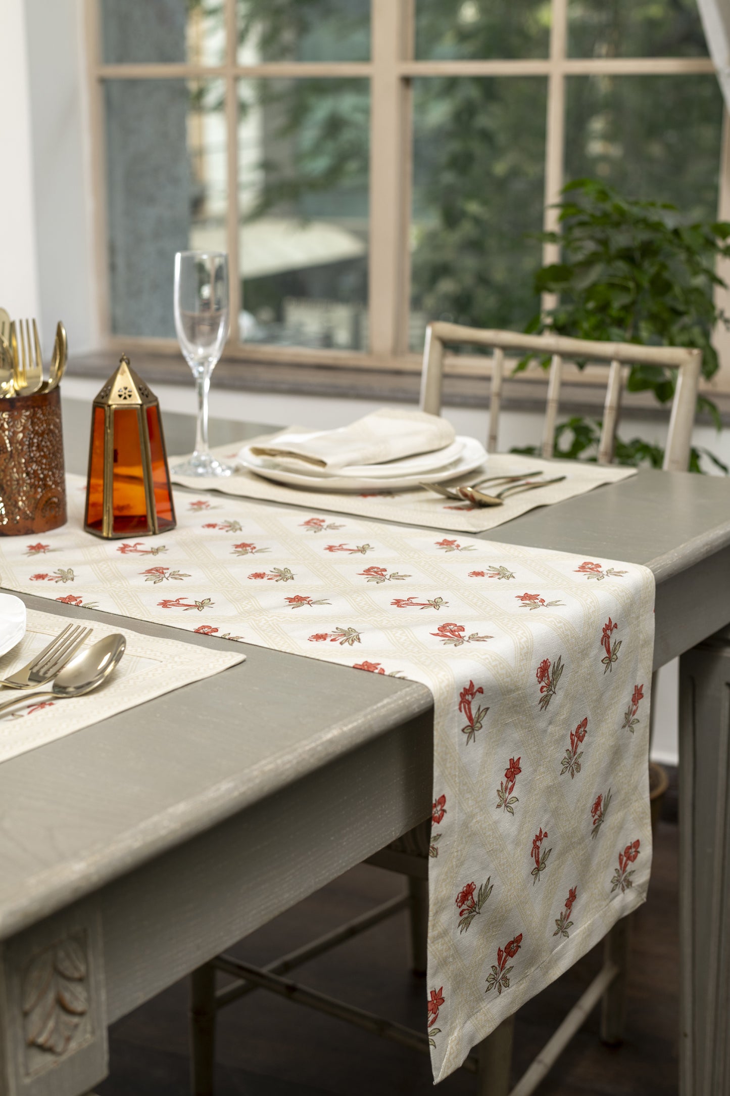 Botanical Trellis in Red