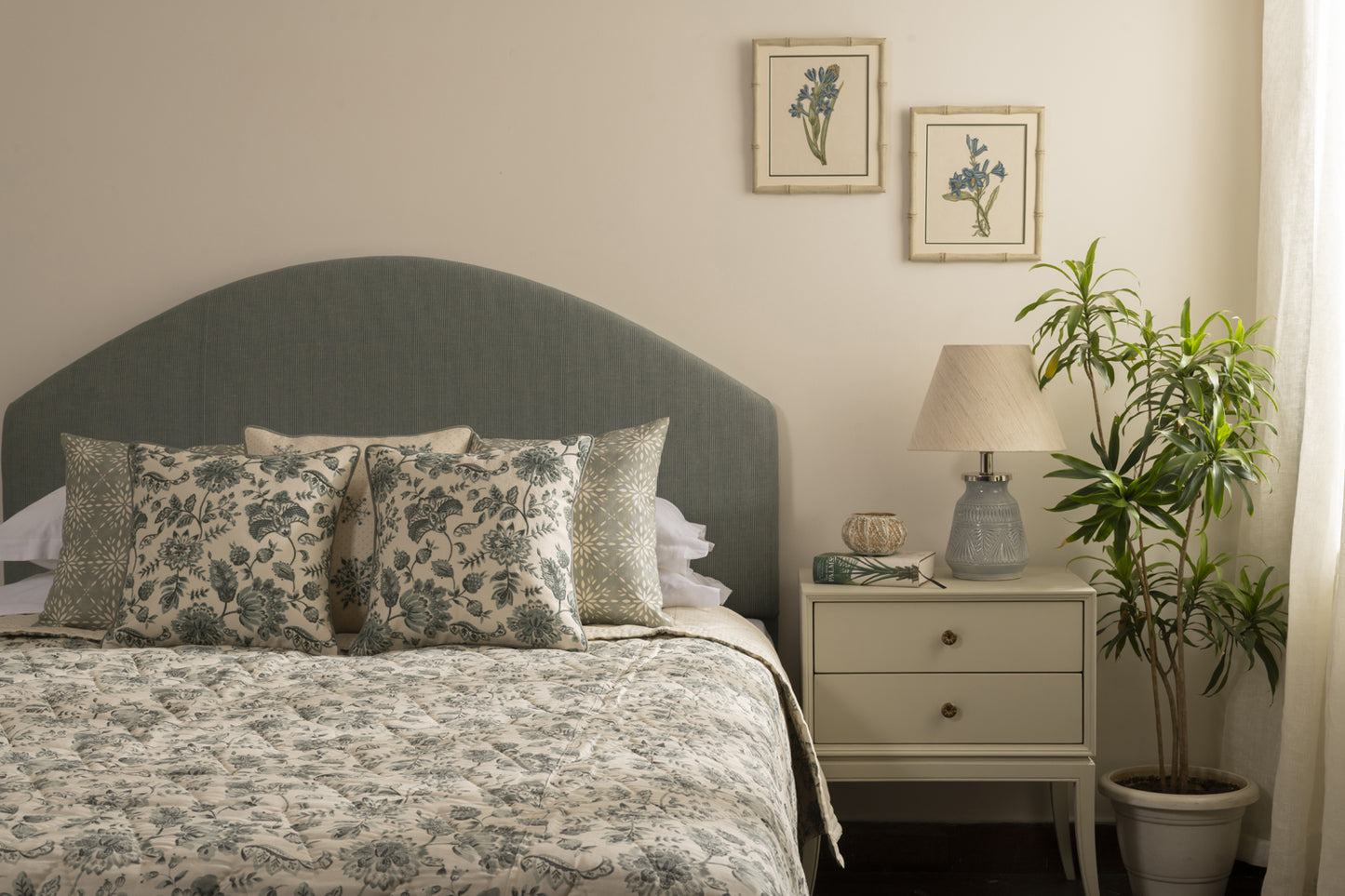 Passiflora in Seafoam Bedcover