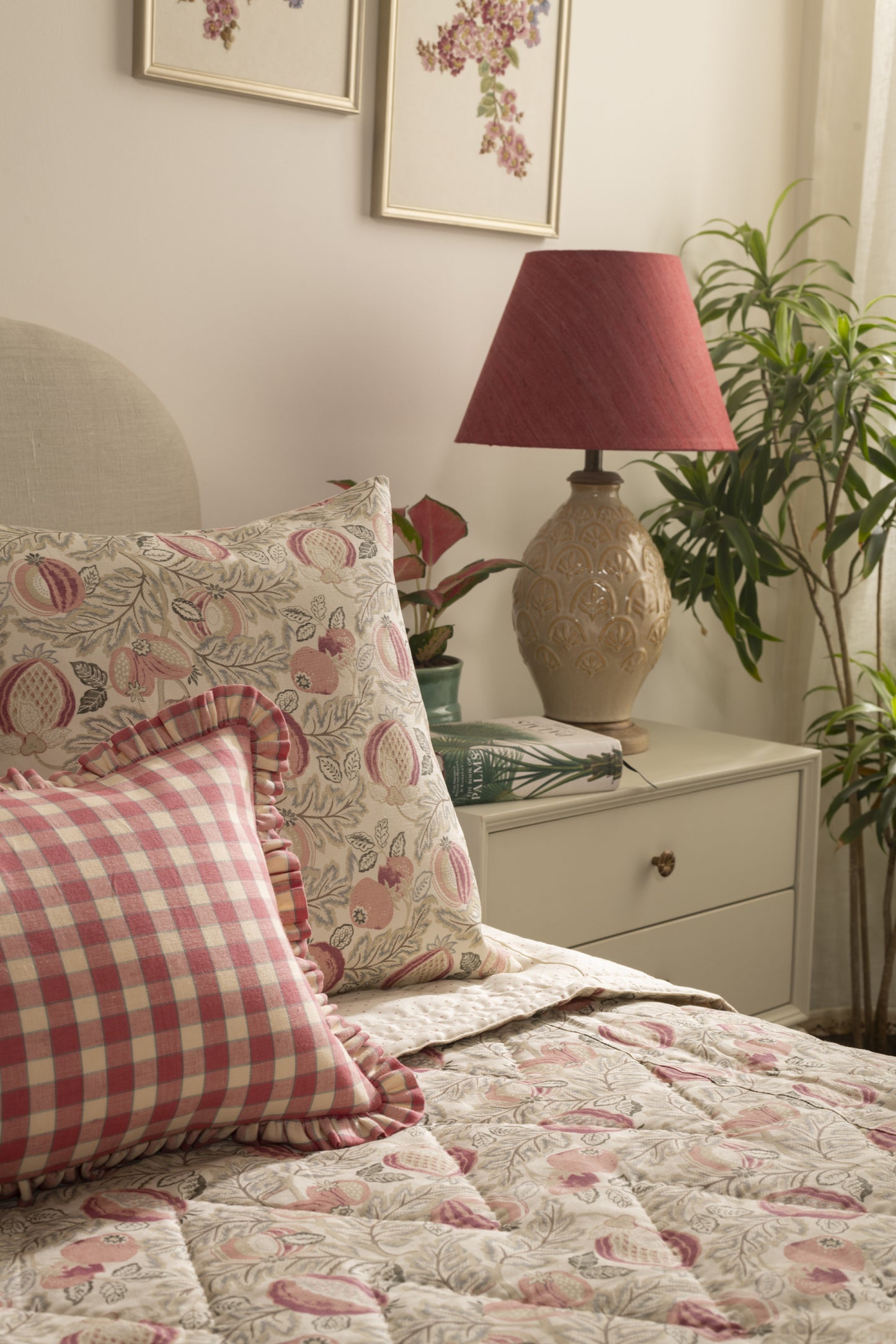 Anar Garden in Pale Pink Bedcover