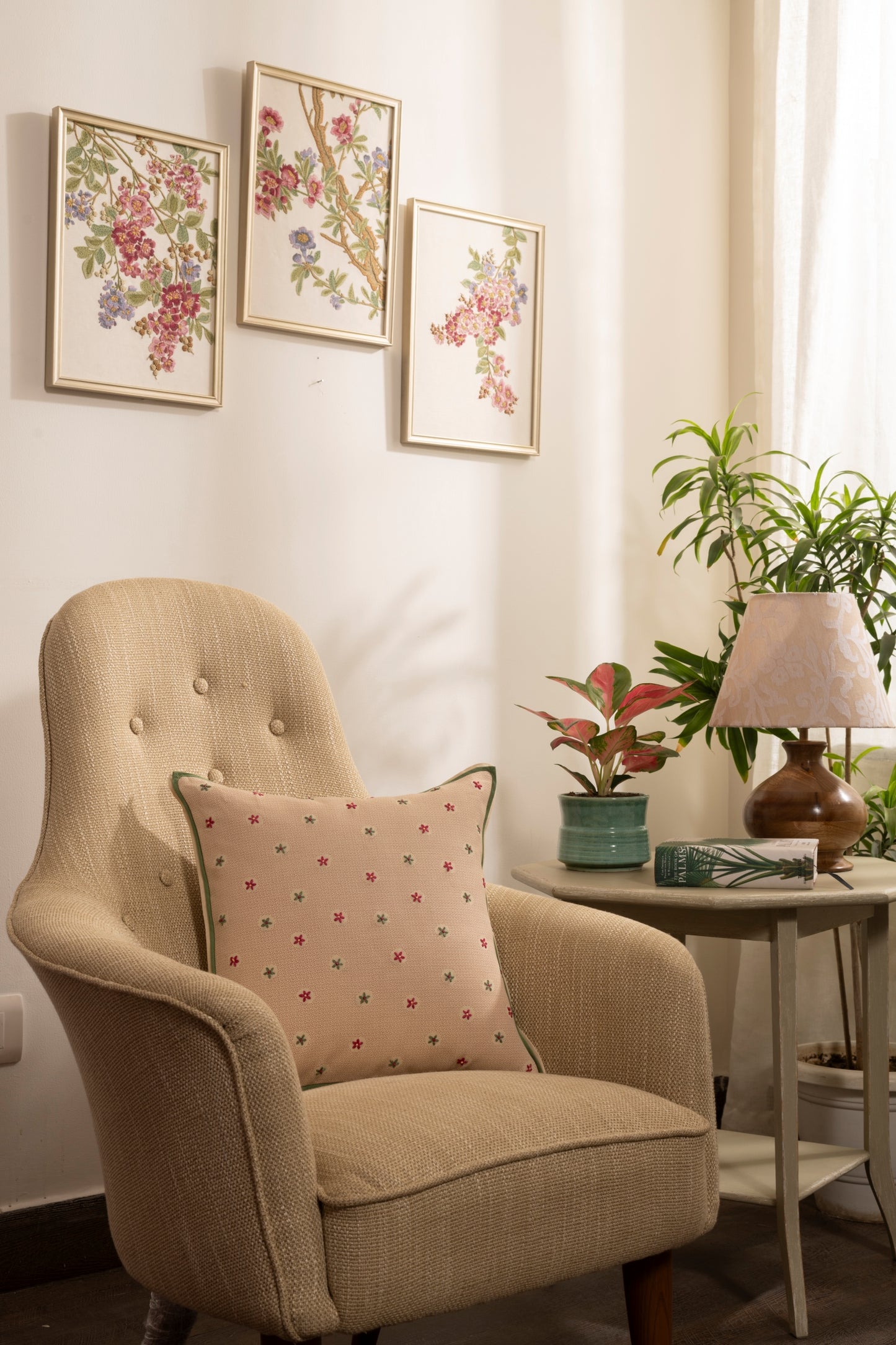 Mini Daisy In Fuchsia