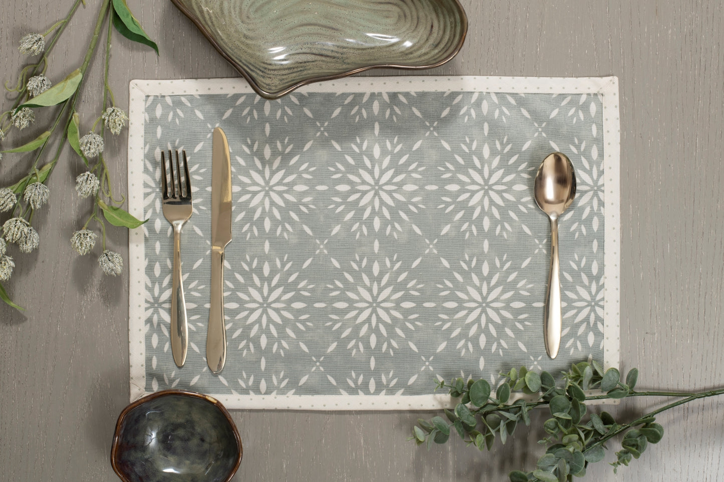 Fleck Trellis in Seafoam - Set of 4