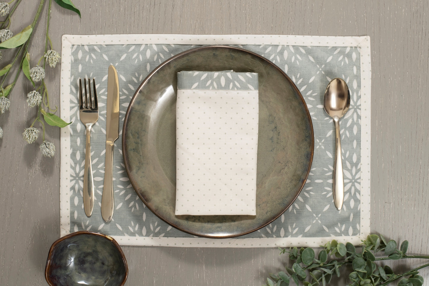 Fleck Trellis in Seafoam - Set of 4