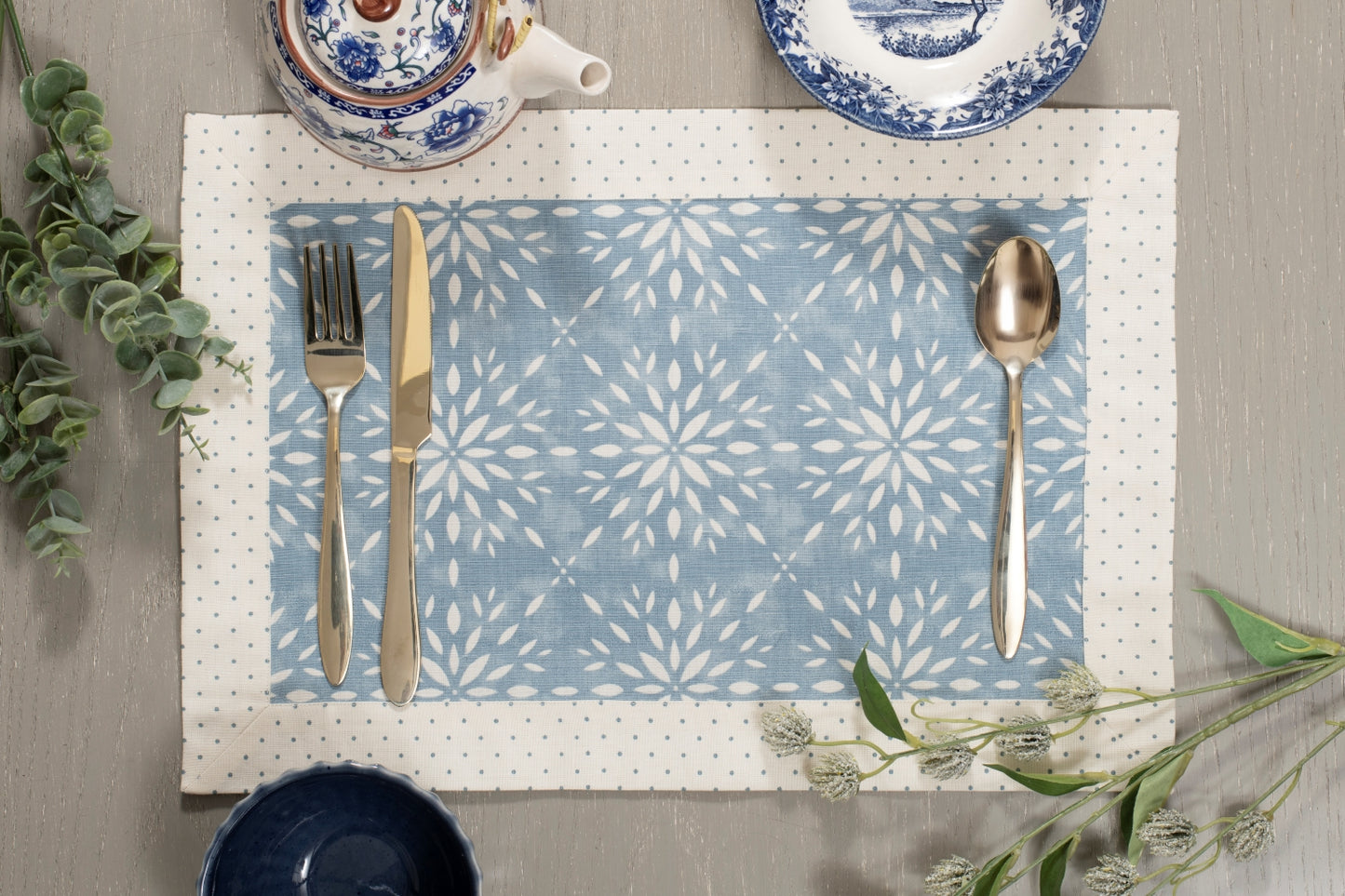 Fleck Trellis in Blue - Set of 4