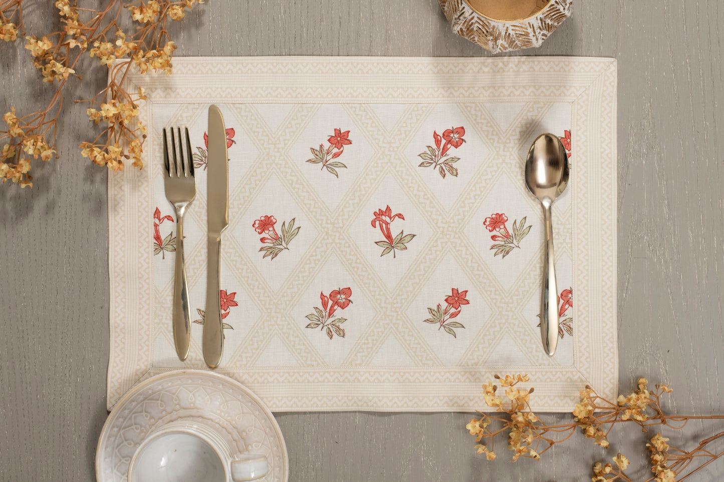 Botanical Trellis in Red - Set of 4