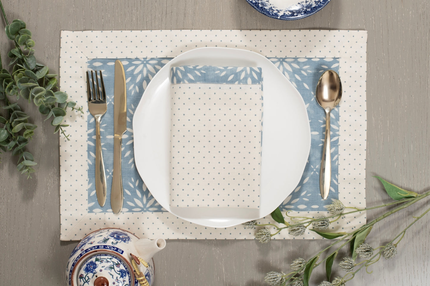 Fleck Trellis in Blue - Set of 4