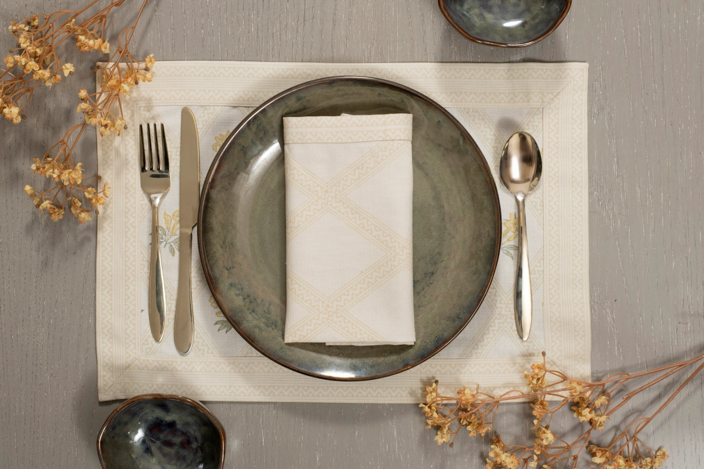 Geometric Trellis in Beige - Set of 4